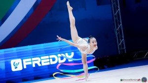 sgp 51483 yang mikayla angeline sfe09773 copia simone ferraro ph